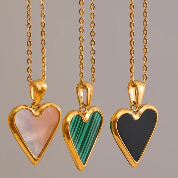 Mother Of Pearl Heart Pendant Necklace 18K Gold Plated Stainless Steel - Picture 7 of 7